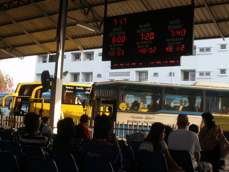 bus-station-pattaya